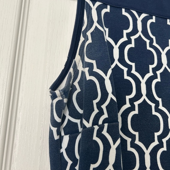 Lands End Fit and Flare Geometric dress 8 - Picture 3 of 7